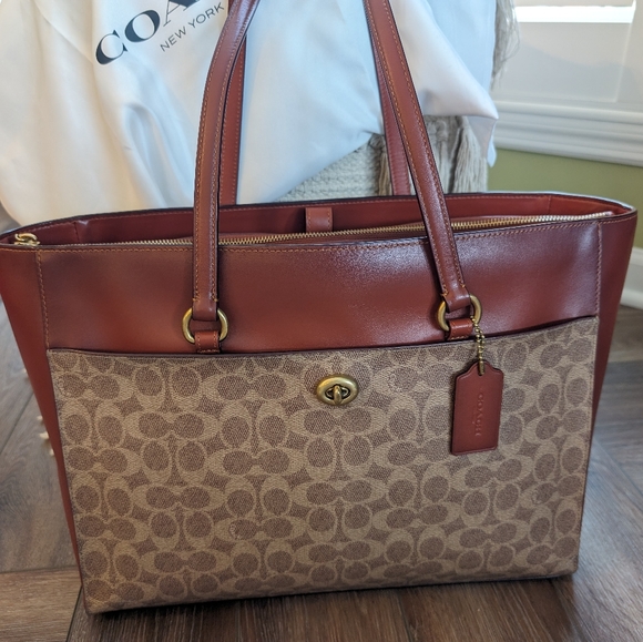 Coach Folio Tote in Signature Canvas - Picture 1 of 6